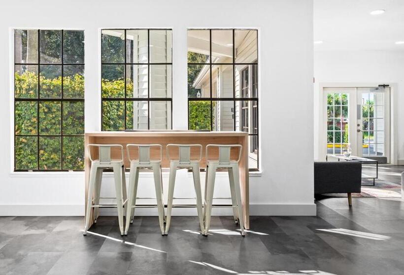 هتل Developer Inn Maingate, A Baymont By Wyndham