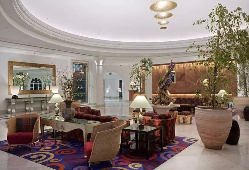 هتل Hilton Salalah Resort