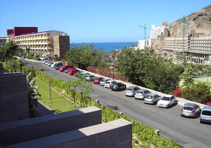 Отель LIVVO Costa Taurito & Aquapark