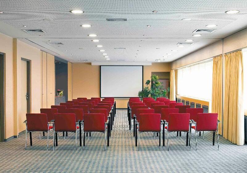 هتل Movenpick S Hertogenbosch