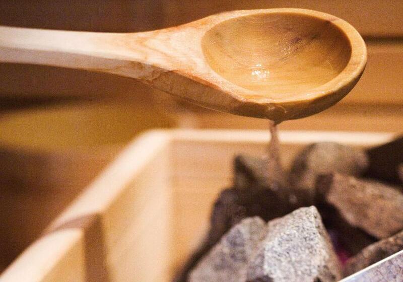 هتل Movenpick S Hertogenbosch