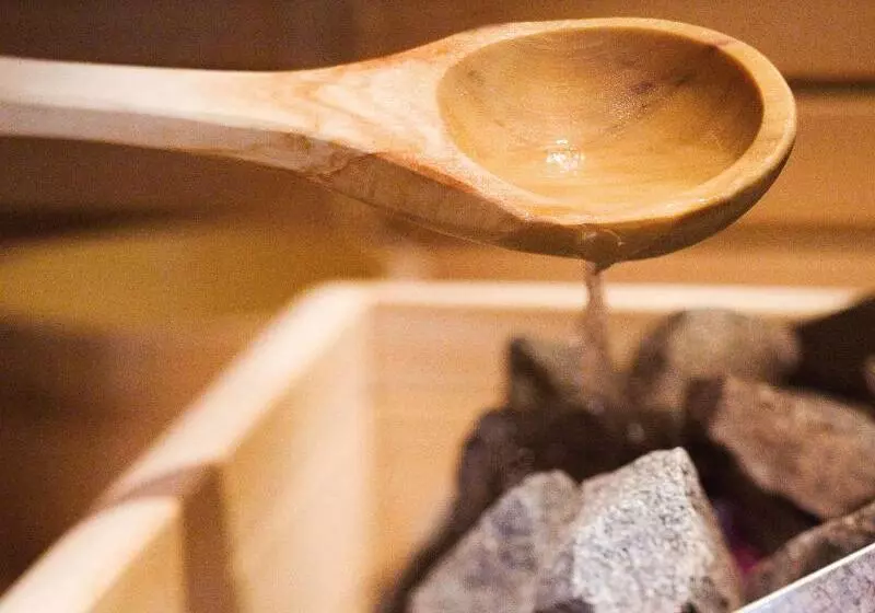 هتل Movenpick S Hertogenbosch