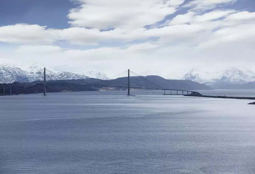 Отель Scandic Syv Søstre