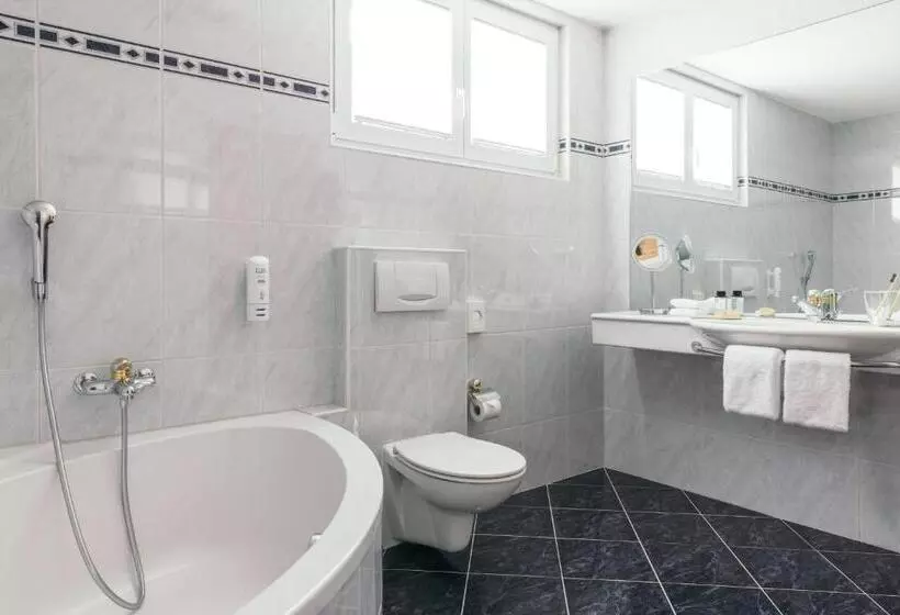 La Couronne Hotel & Spa