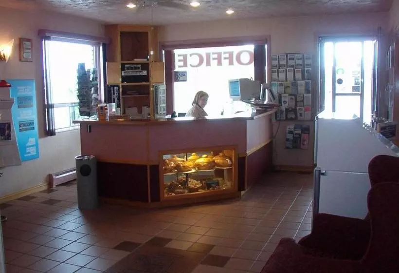 모텔 Travelodge By Wyndham Grand Falls