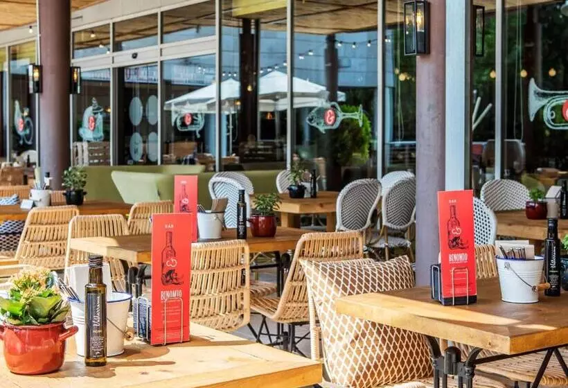 Novotel Barcelona Cornella