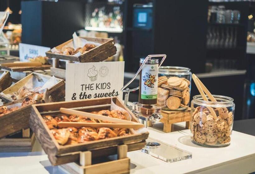 Novotel Barcelona Cornella