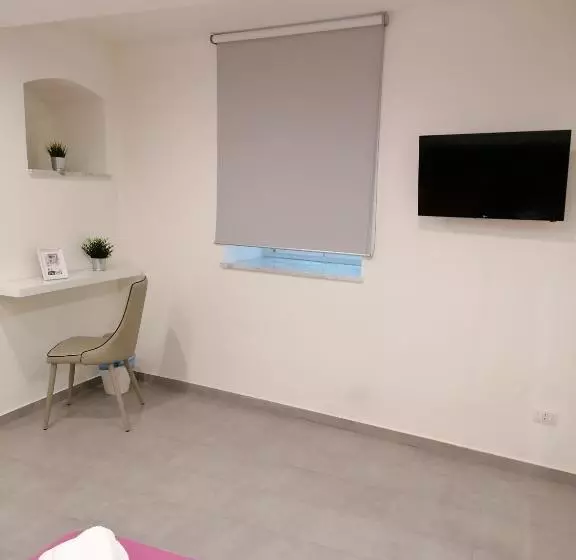 ペンション Vico Spina 5