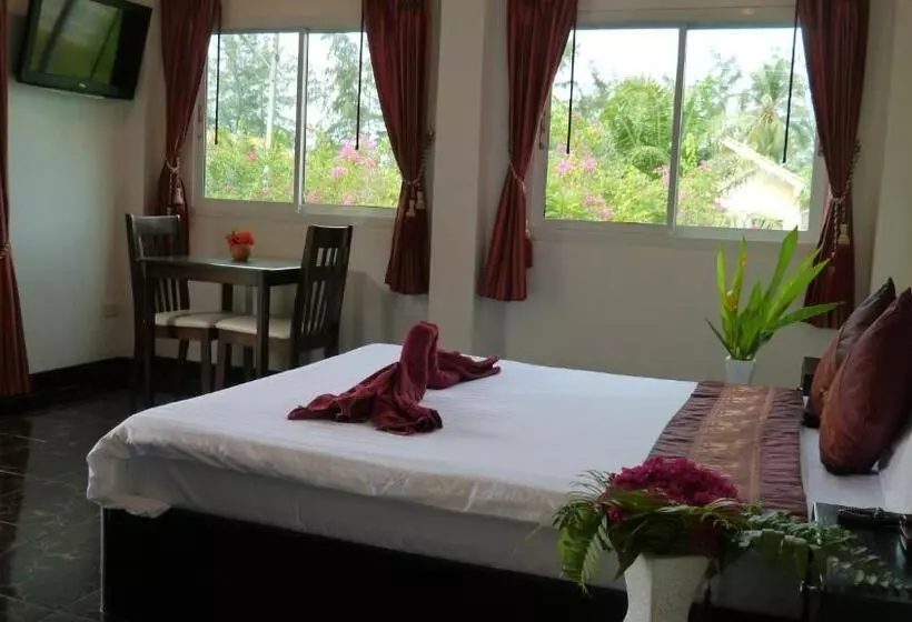 Ao Thai Resort