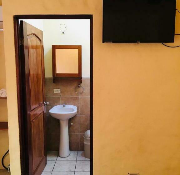 هتل Casa Esmeralda