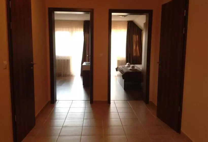 Majatalo Attila Apartmanház