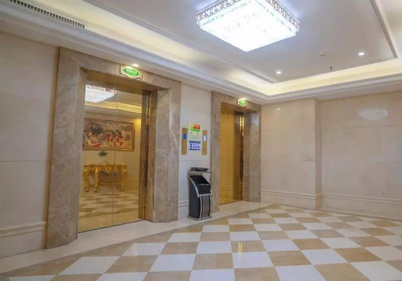 Vienna Hotel Huizhou Chenjiang Avenue