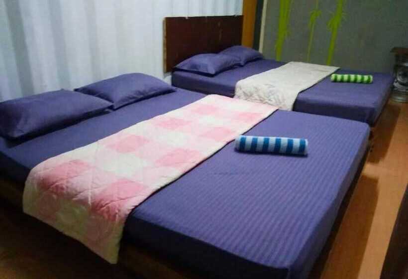 ホテル 5 Stone Cabin Chalet