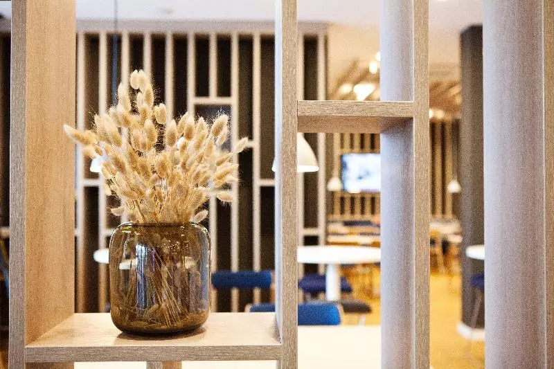 هتل Holiday Inn Express Munich   Olympiapark, An Ihg