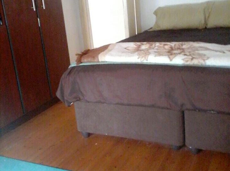 בית מלון כפרי Jimmyluh Guesthouse