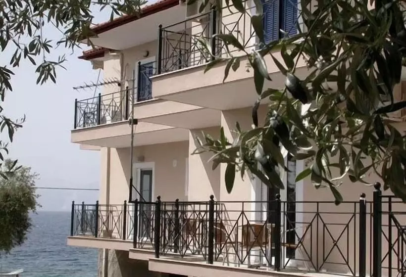 Hôtel Lihas Studios
