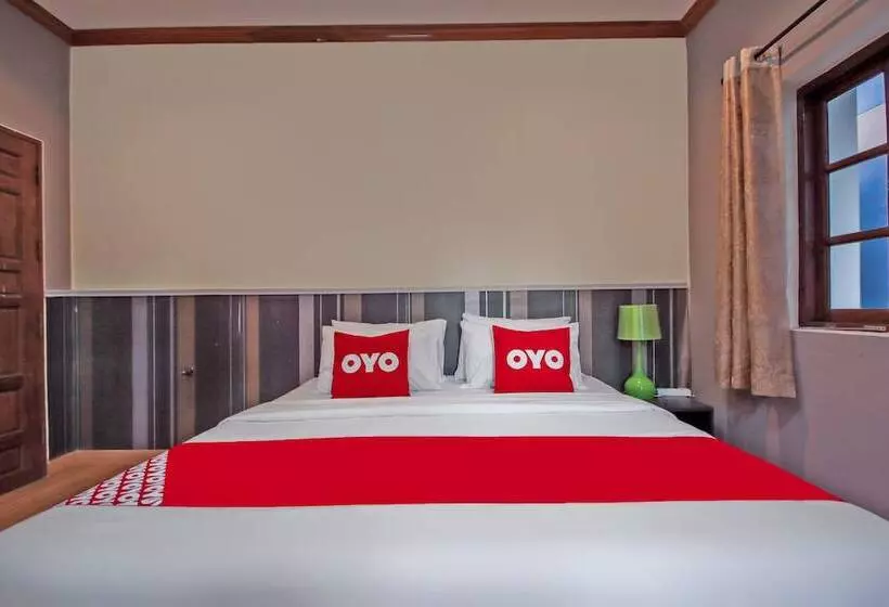 هتل Phuket Airport Suites & Lounge Bar