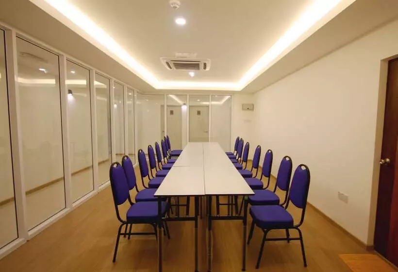 Place2stay Business Hotel   Waterfront