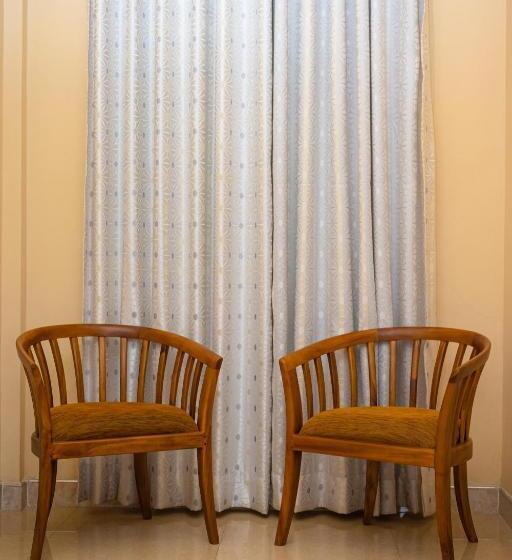 בית מלון כפרי Roylanka Inn