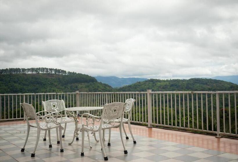 בית מלון כפרי Roylanka Inn