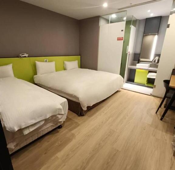 هتل Walker Taoyuan