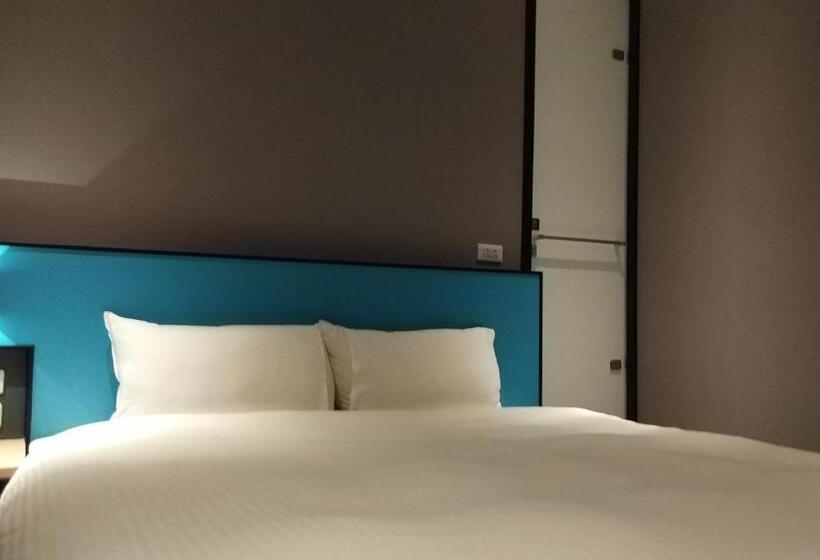 هتل Walker Taoyuan