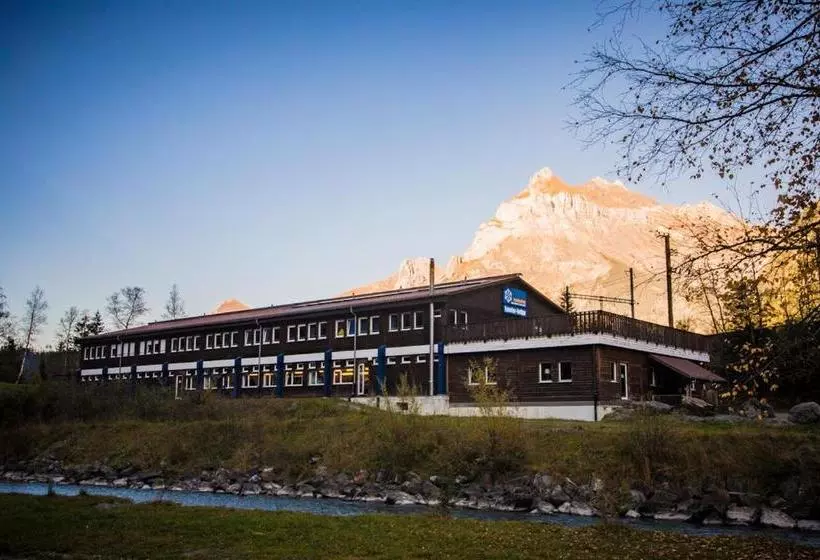 هاستل Kandersteg International Scout Centre