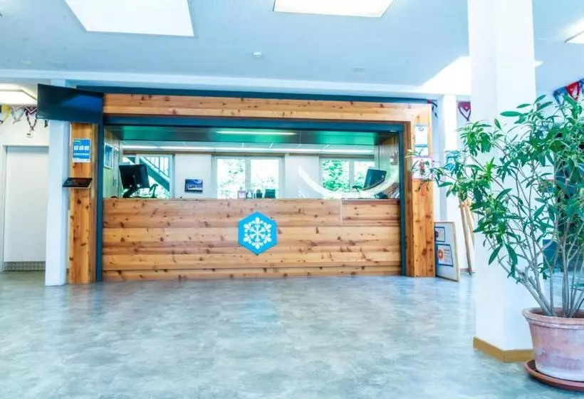 هاستل Kandersteg International Scout Centre