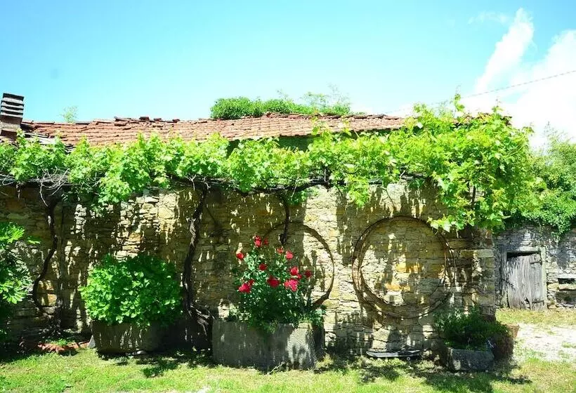 Historic Cottage In Fivizzano With Swimming Pool