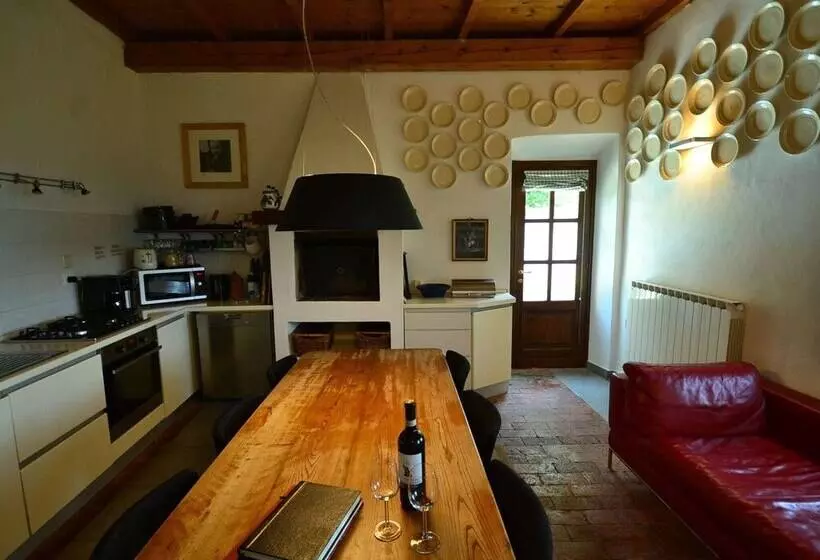 Historic Cottage In Fivizzano With Swimming Pool