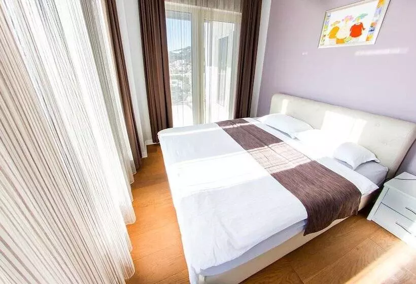 Lux Apartments Sunrior