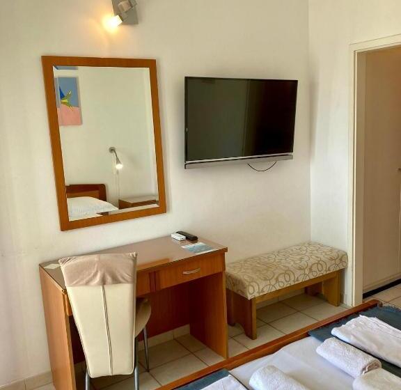 بنسيون Rooms Vinka Tudor