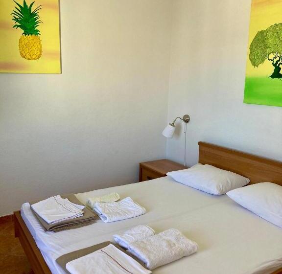 بنسيون Rooms Vinka Tudor