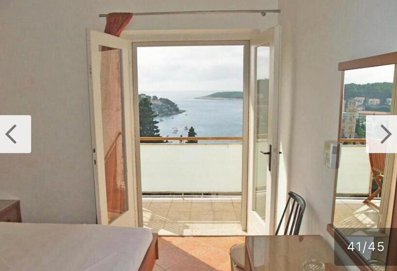 بنسيون Rooms Vinka Tudor