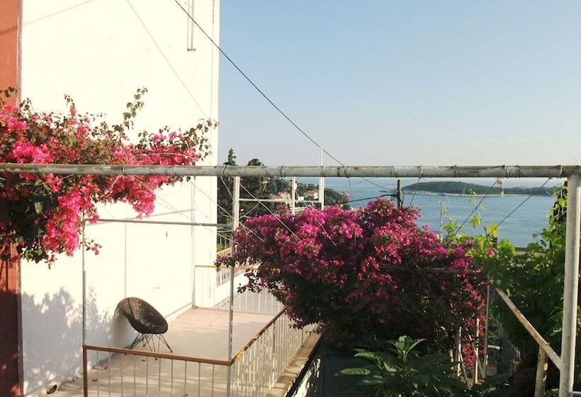 بنسيون Rooms Vinka Tudor