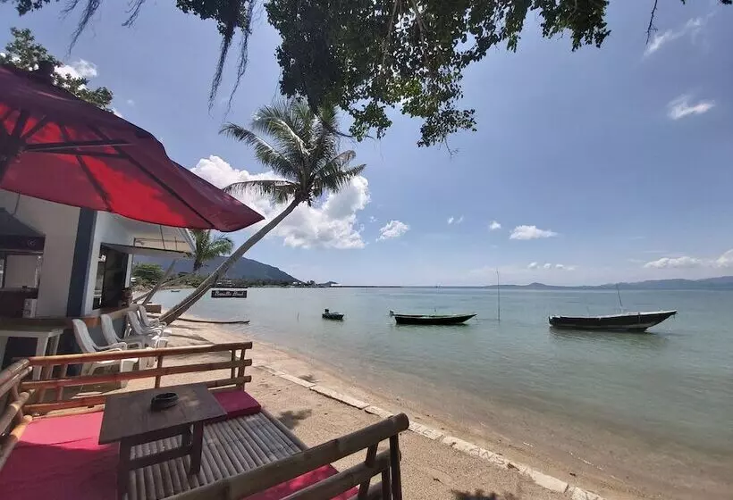 هتل Beaubo Beach