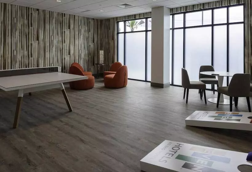 Even Hotels   Shenandoah   The Woodlands, An Ihg