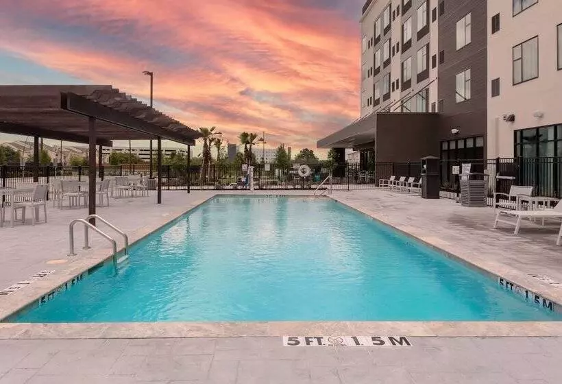 Even Hotels   Shenandoah   The Woodlands, An Ihg