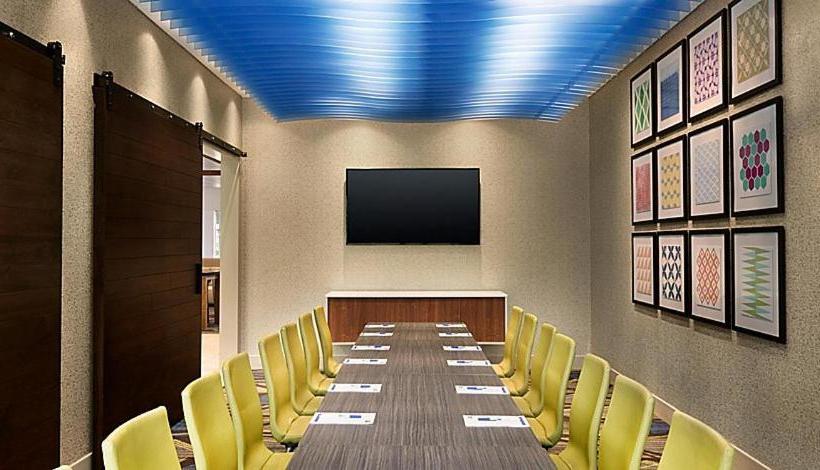 호텔 Holiday Inn Express & Suites Heath   Newark, An Ihg