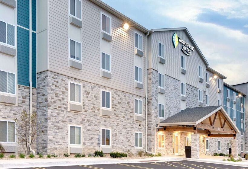 Отель Woodspring Suites Carol Stream  Chicago