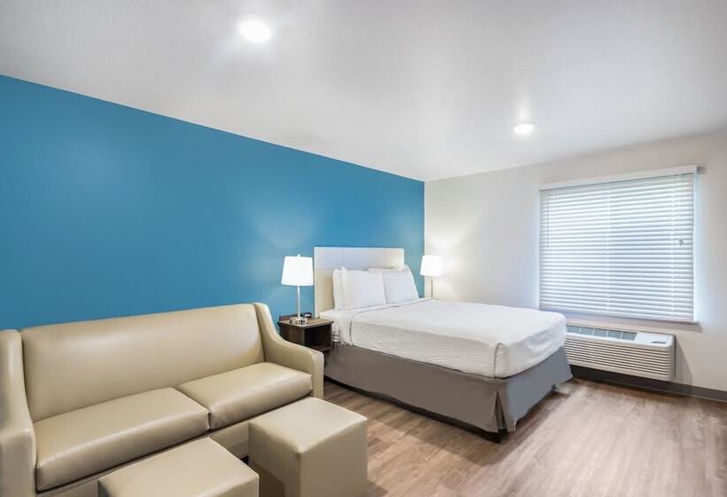 Отель Woodspring Suites Carol Stream  Chicago