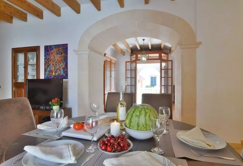 Mallorca Town House With Pool Beaches 20 Mints