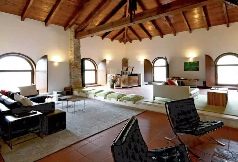 Majatalo Giarvino Boutique Guest House