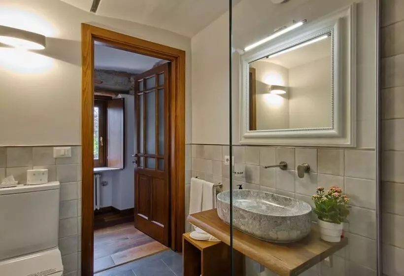 Majatalo Giarvino Boutique Guest House