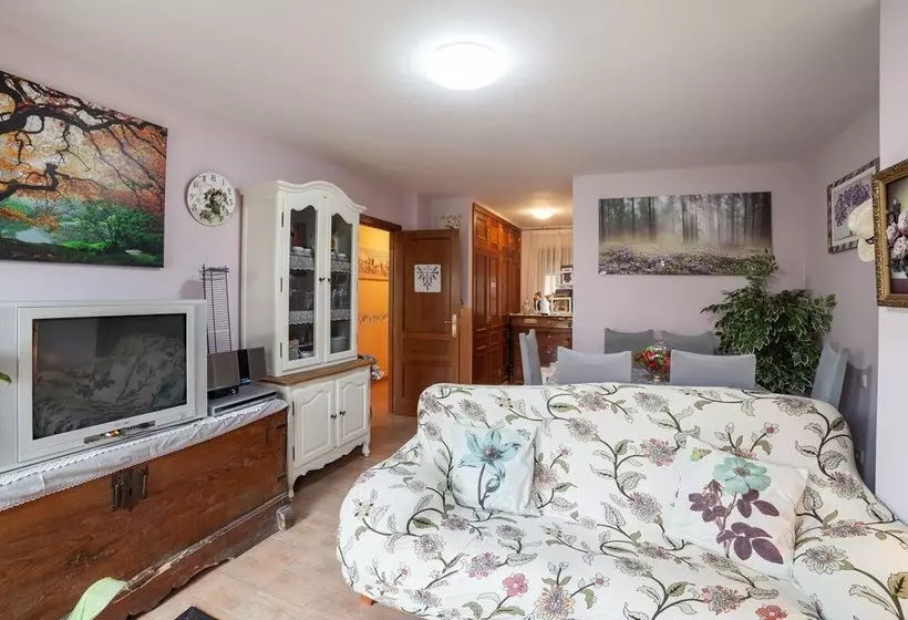 Stunning Mansion In Riaza With Balcony