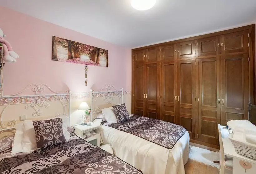 Stunning Mansion In Riaza With Balcony