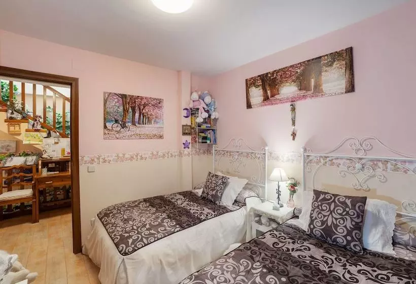 Stunning Mansion In Riaza With Balcony