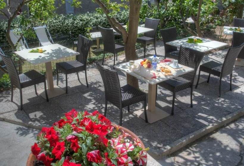 مبيت وإفطار Rione San Carlo