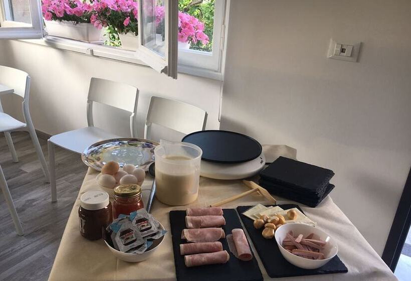 مبيت وإفطار Rione San Carlo