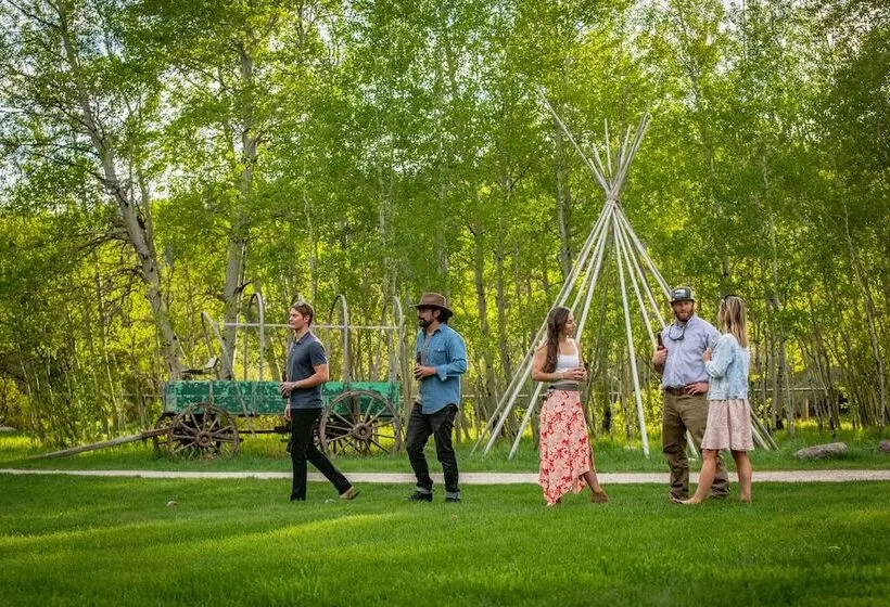 田舎風ホテル Moose Creek Ranch